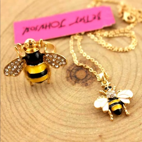 Betsey Johnson Jewelry - NWT Betsy Johnson Bee Pendant Necklace & Ring